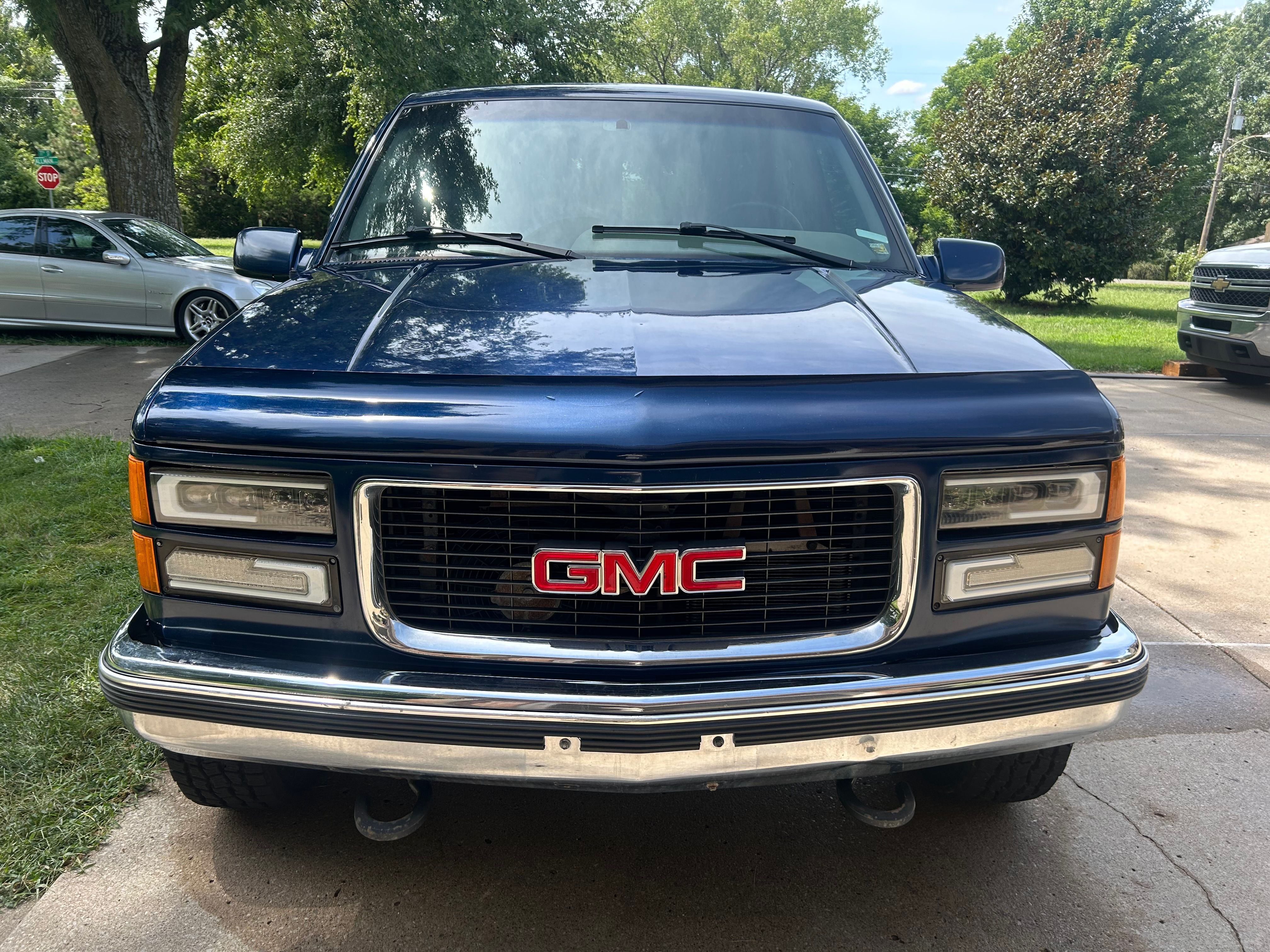 Used 1996 GMC Suburban 2500 AWD/4WD image 14