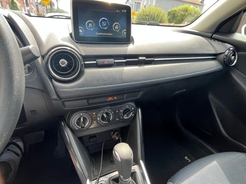 Used 2018 Toyota Yaris iA FWD image 11