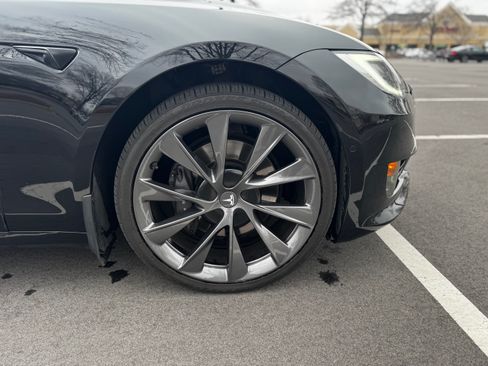 Used 2020 Tesla Model S Long Range Plus image 10