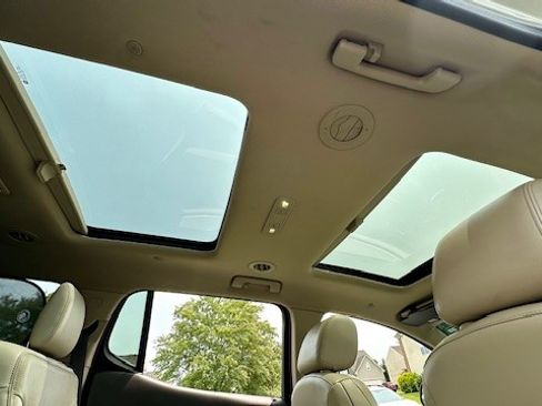 Used 2017 GMC Acadia Denali image 13