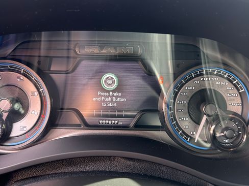 Used 2022 RAM 3500 Limited image 5
