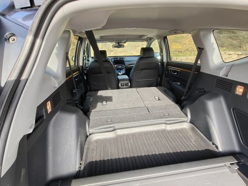 Used 2022 Honda CR-V Touring image 16