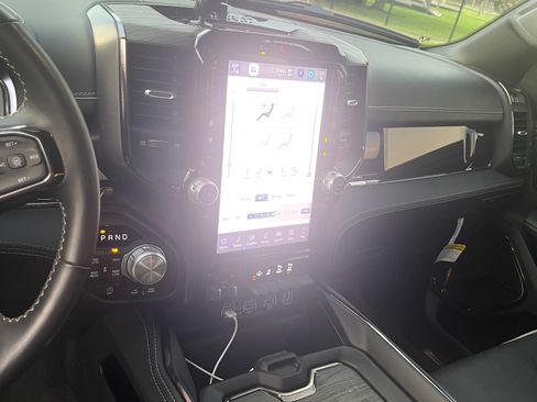 Used 2025 RAM 1500 Limited w/ Off Road Group image 13