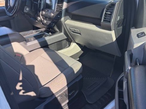 Used 2018 Ford F150 XLT w/ Equipment Group 302A Luxury image 10