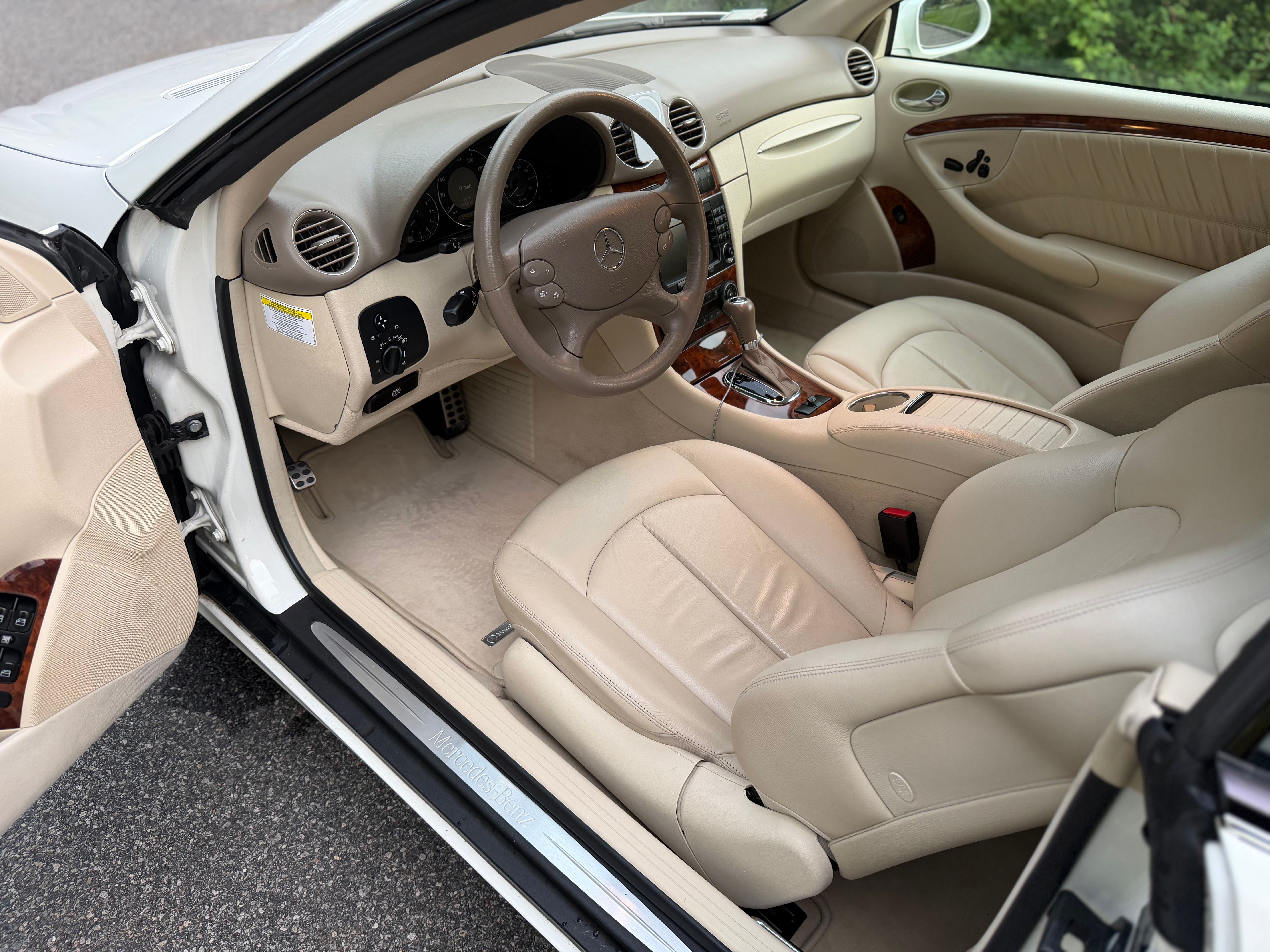 Used 2007 Mercedes-Benz CLK 350 Cabriolet image 21
