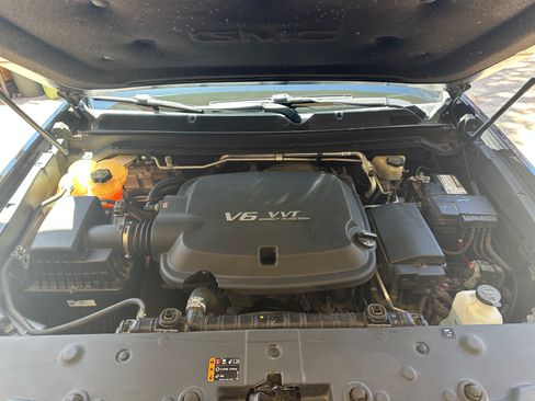 Used 2017 GMC Canyon Denali image 19