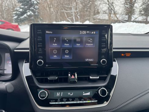 Used 2022 Toyota Corolla SE image 14