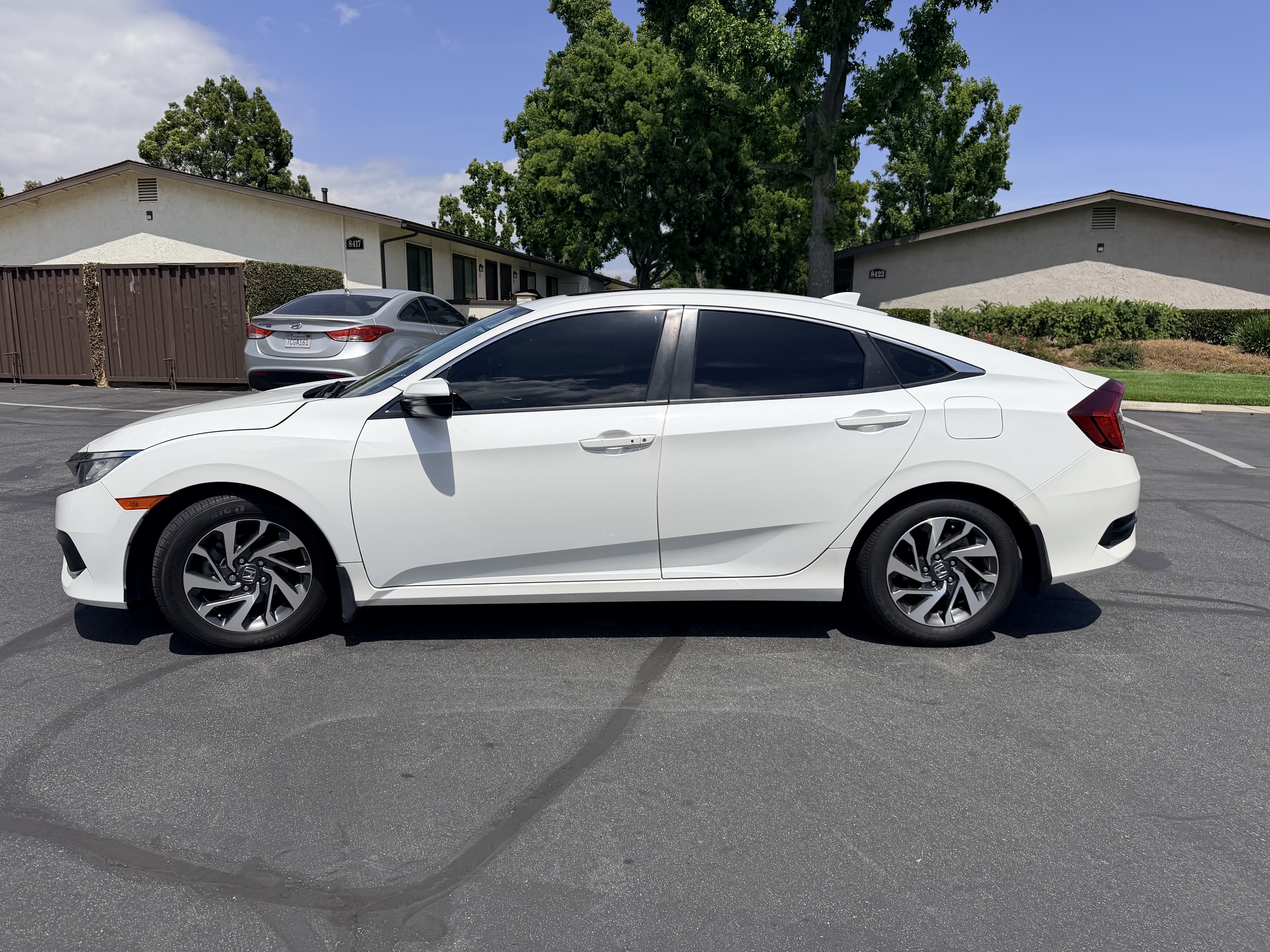 Used 2018 Honda Civic EX image 9