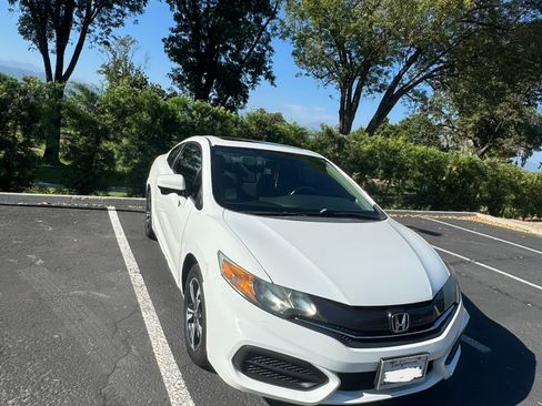 Used 2014 Honda Civic EX image 2
