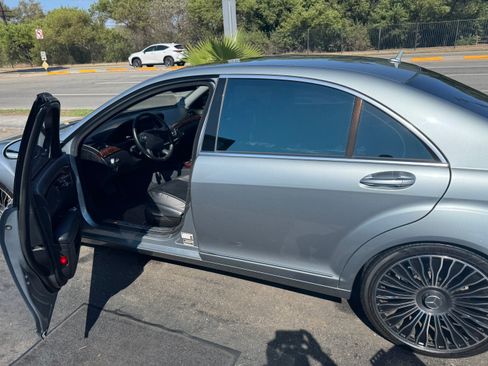 Used 2007 Mercedes-Benz S 550 image 9