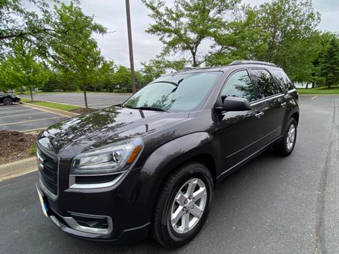 Used 2016 GMC Acadia SLE FWD image 4