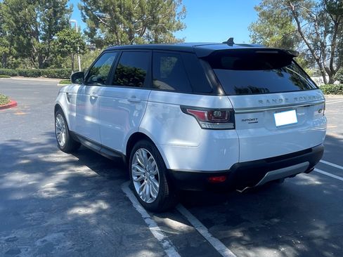 Used 2016 Land Rover Range Rover Sport HSE AWD/4WD image 4