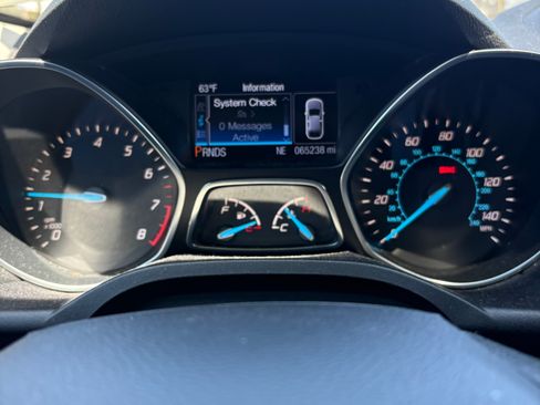 Used 2014 Ford Escape Titanium FWD image 9