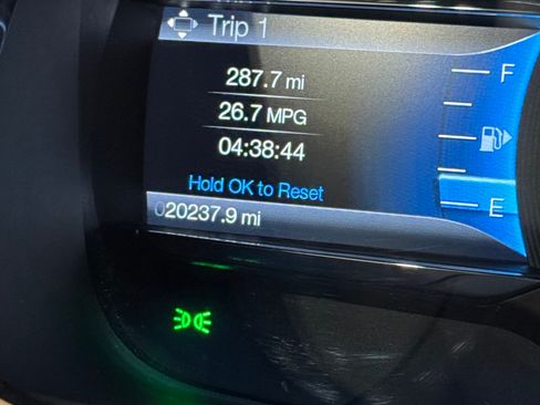 Used 2015 Ford Taurus SEL w/ Equipment Group 201A image 11