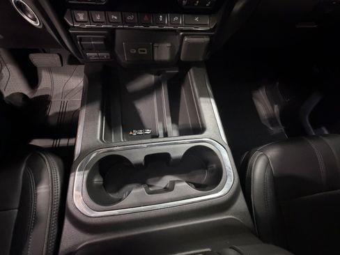 Used 2022 Chevrolet Silverado 3500 High Country image 29