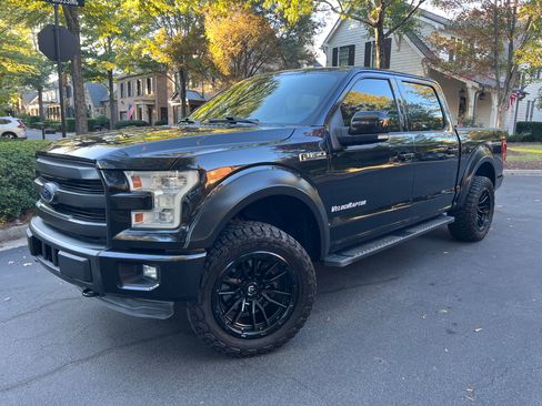 Used 2015 Ford F150 Lariat w/ Equipment Group 502A Luxury image 2