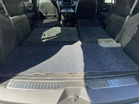 Used 2024 Chevrolet Tahoe Z71 w/ Z71 Off-Road Package image 15