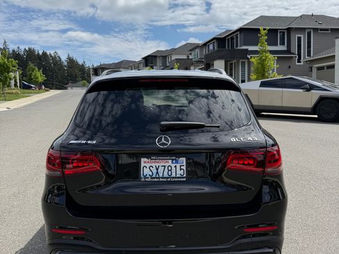 Used 2021 Mercedes-Benz GLC 43 AMG 4MATIC image 5