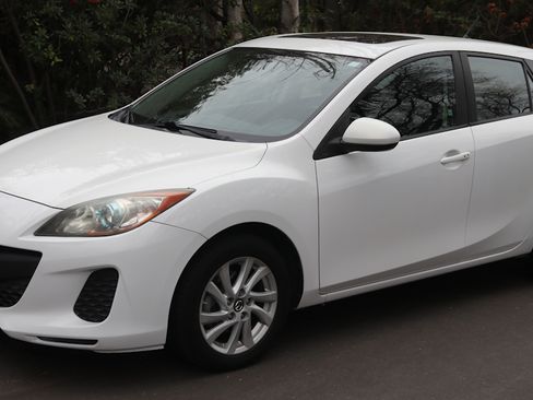 Used 2013 MAZDA MAZDA3 i Touring image 1