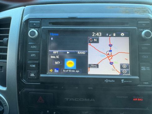 Used 2015 Toyota Tacoma 4x4 Double Cab image 8