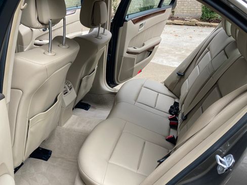 Used 2013 Mercedes-Benz E 350 E 350 Sedan 4D image 11