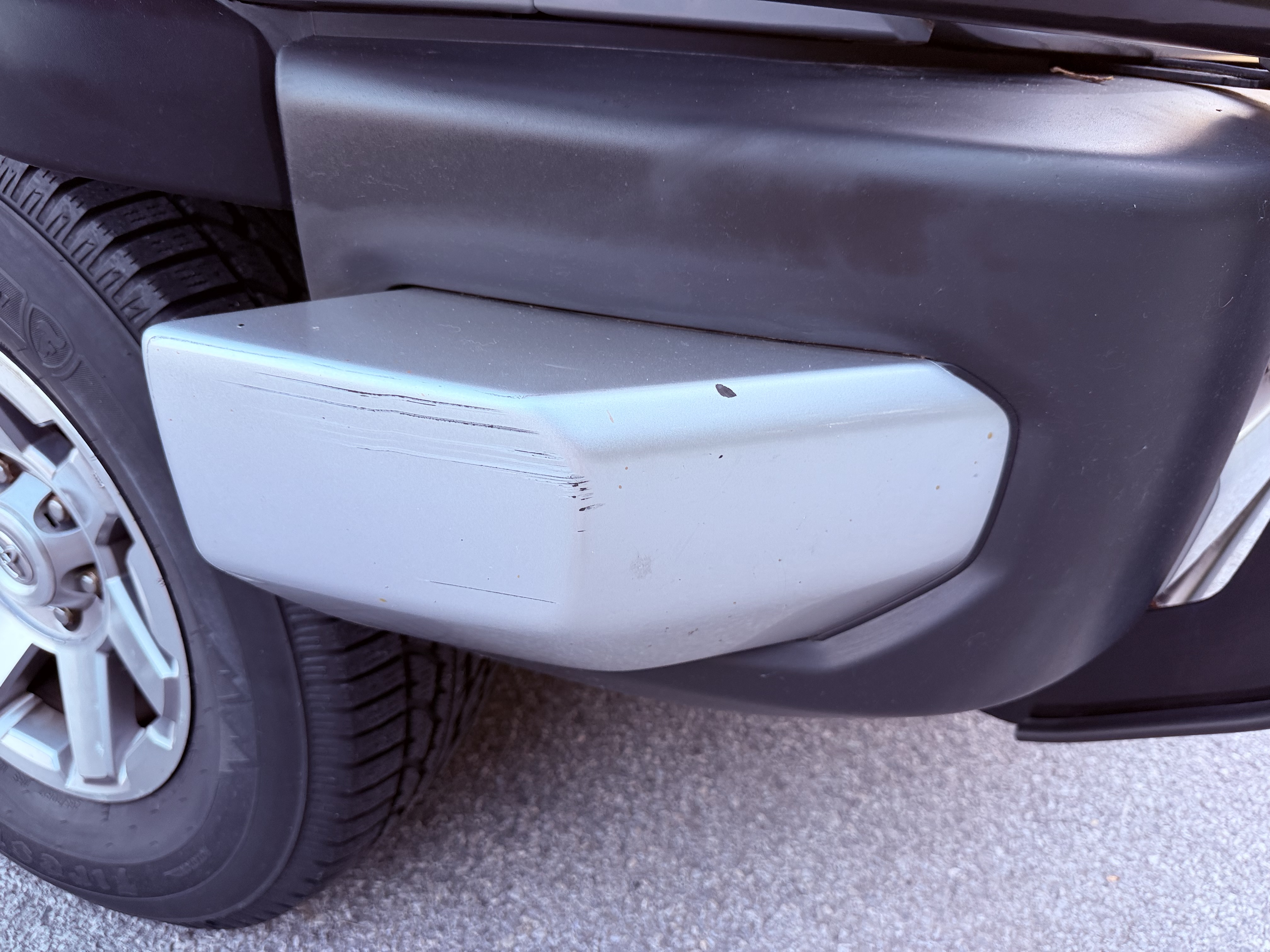 Used 2014 Toyota FJ Cruiser 4WD w/ Upgrade Package image 22