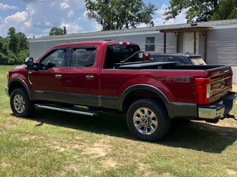 Used 2017 Ford F250 Lariat w/ Chrome Package AWD/4WD image 5