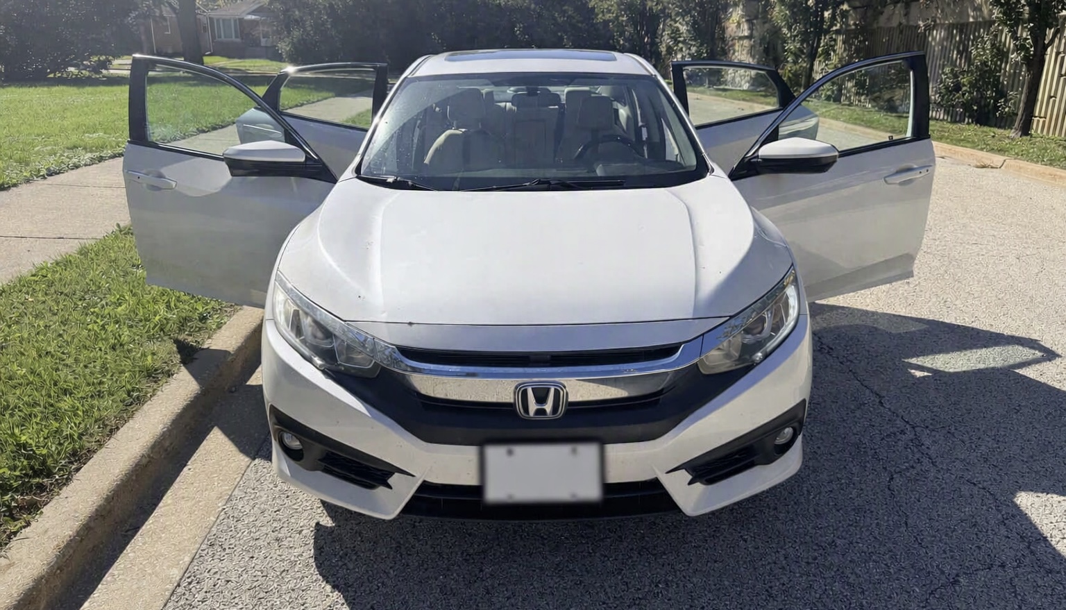Used 2016 Honda Civic EX-T image 2