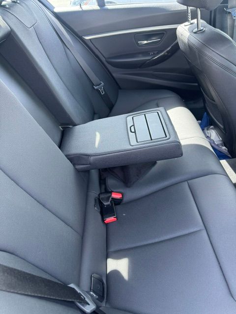 Used 2017 BMW 330i Sedan RWD image 8