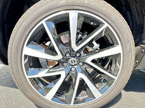 Used 2023 Volvo XC90 T8 Ultimate w/ Protection Package Premier AWD/4WD image 28
