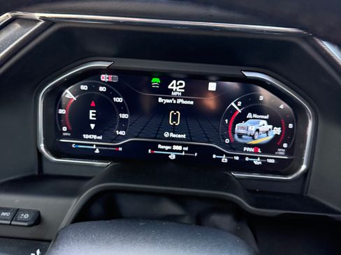 Used 2025 GMC Sierra 3500 Denali Ultimate image 19