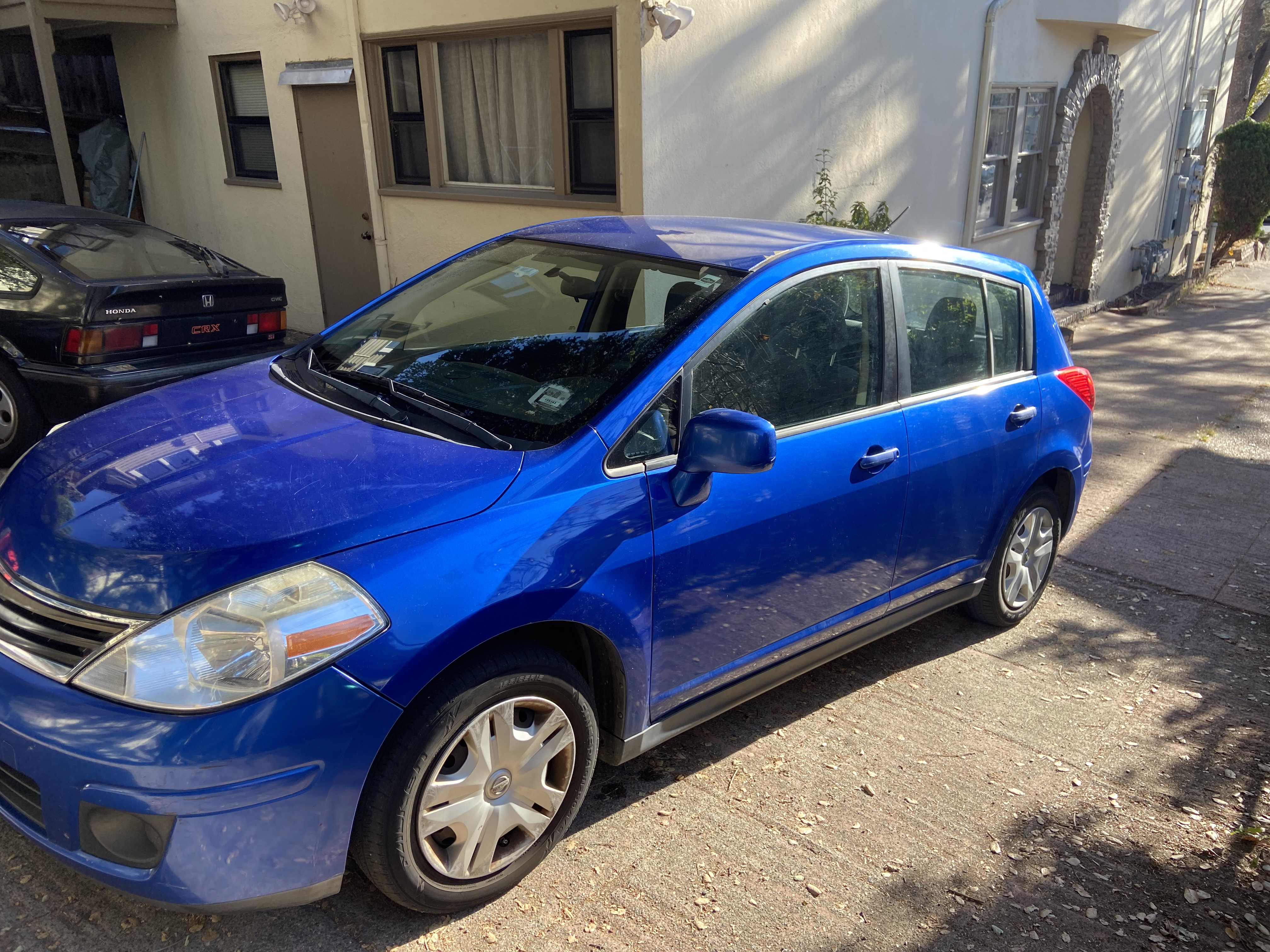 Used 2011 Nissan Versa 1.8 S FWD image 2