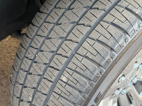 Used 2019 Cadillac Escalade ESV Premium Luxury image 1