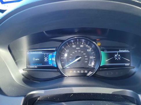 Used 2017 Ford Explorer Limited w/ Equipment Group 301A FWD image 2