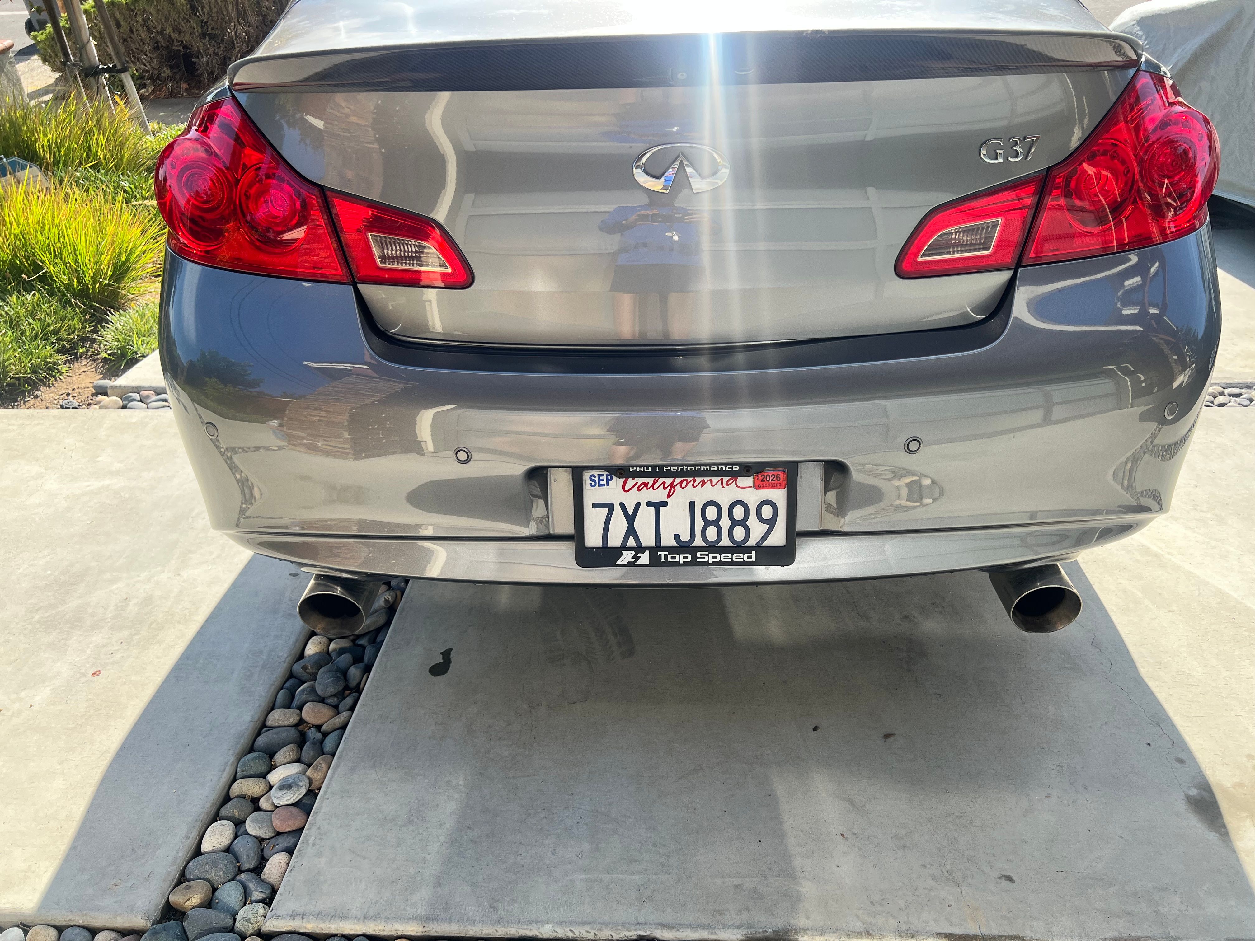Used 2010 INFINITI G37 Journey w/ Premium Pkg RWD image 1