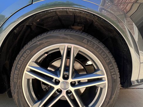 Used 2018 Audi SQ5 Premium Plus w/ Navigation Package image 15