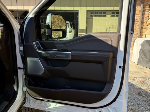 Used 2024 Ford F350 King Ranch w/ Chrome Package image 22