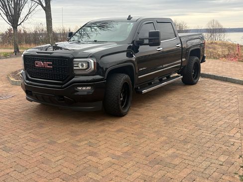 Used 2018 GMC Sierra 1500 Denali image 8