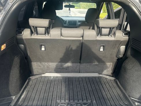 Used 2019 Honda HR-V Sport image 17