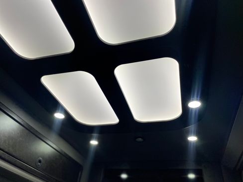 Used 2019 Mercedes-Benz Sprinter 170 image 28