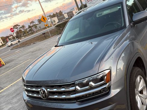 Used 2018 Volkswagen Atlas SE image 5