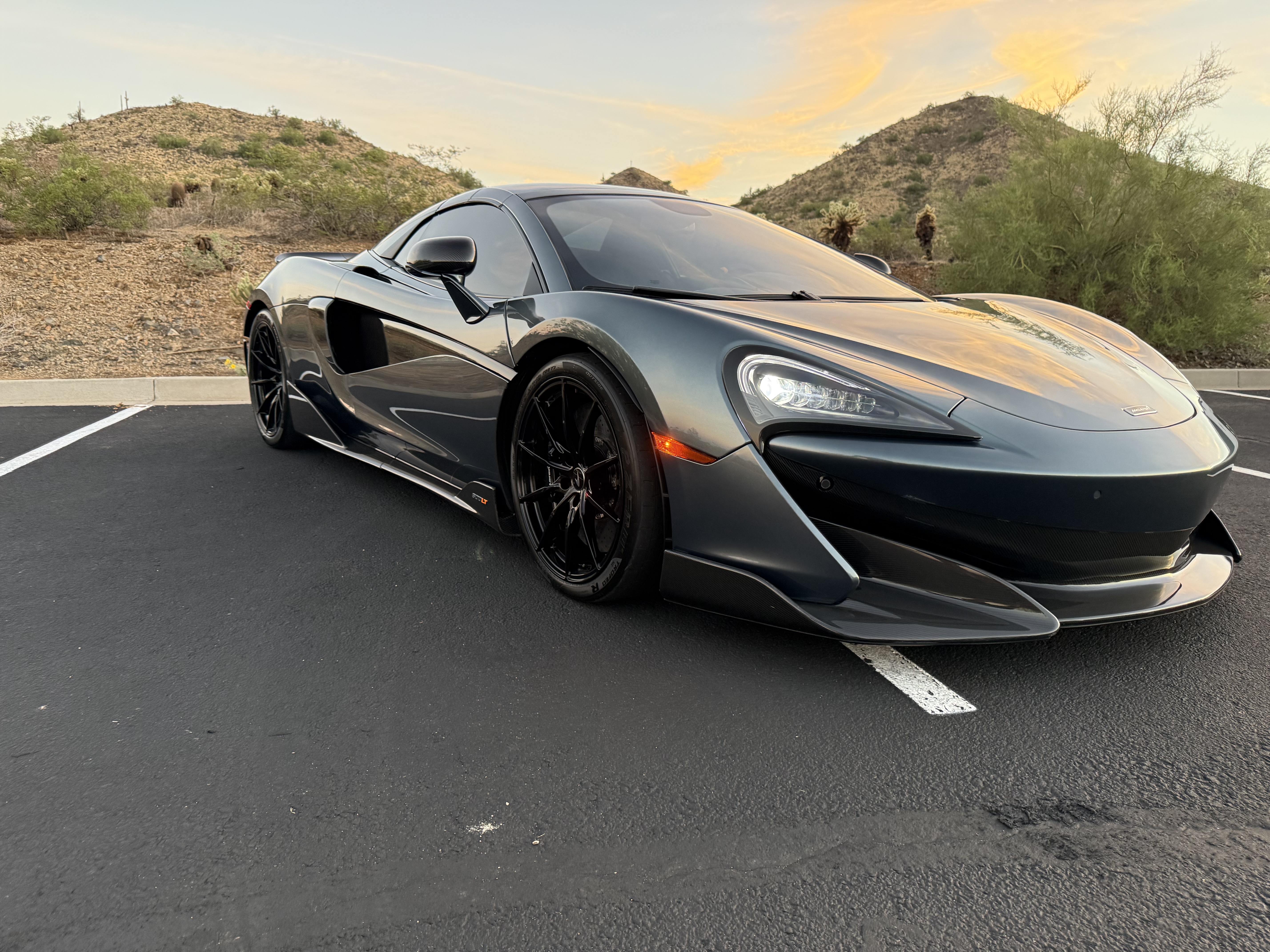 Used 2020 McLaren 600LT Spider RWD image 9