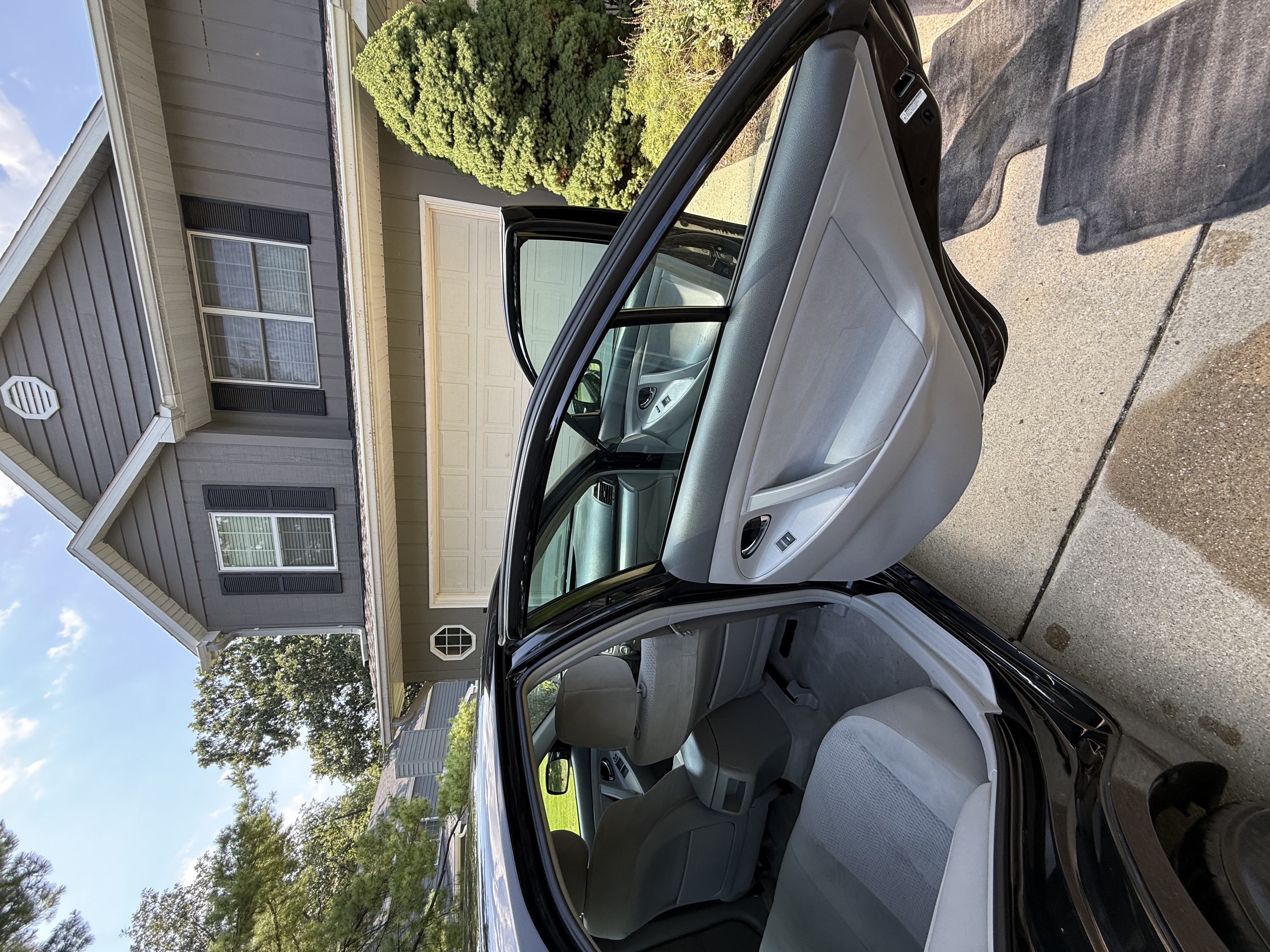 Used 2010 Toyota Camry FWD image 14