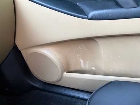 Used 2011 MAZDA MAZDA3 i Touring image 18