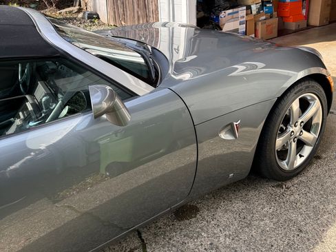 Used 2007 Pontiac Solstice GXP w/ Premium Package image 9