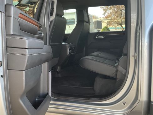 Used 2024 GMC Sierra 3500 Denali w/ Denali Reserve Package image 11