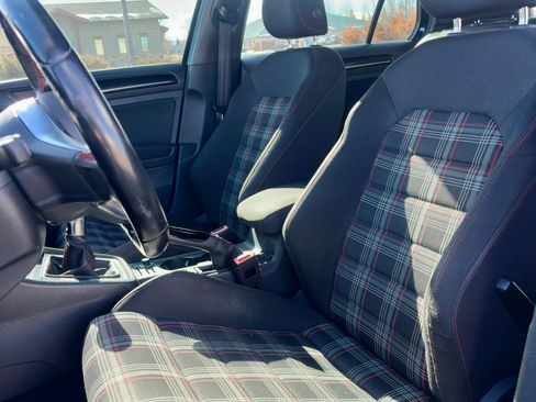 Used 2017 Volkswagen GTI S image 17