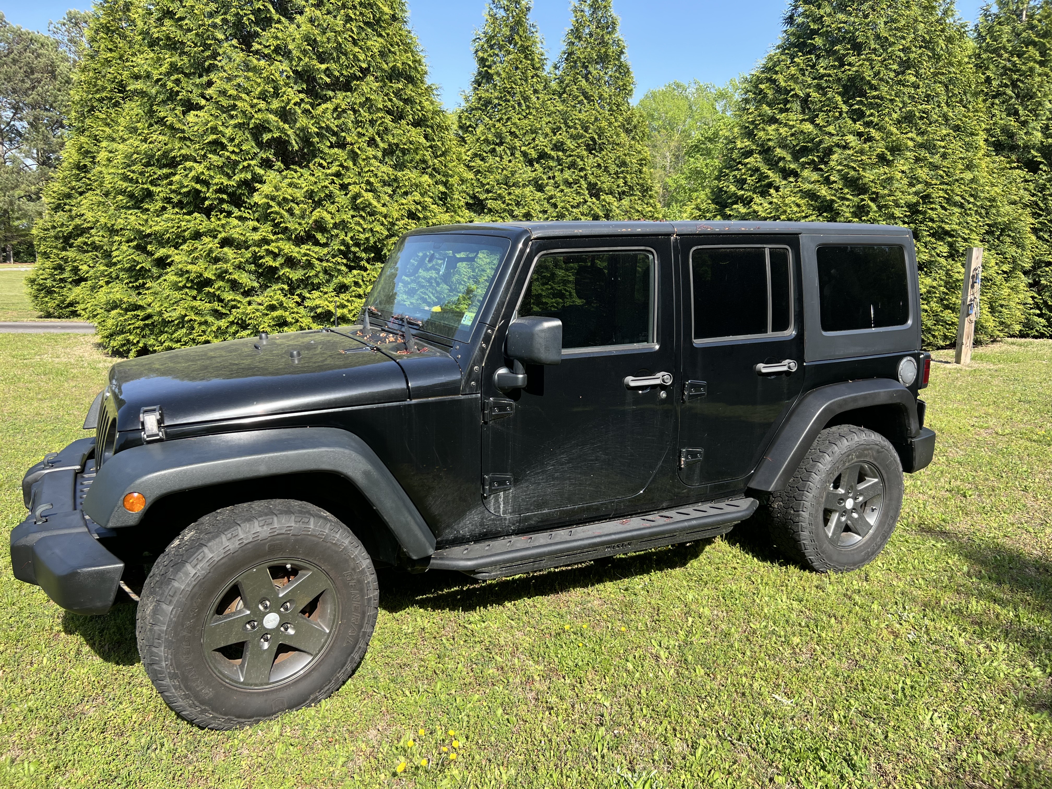 Used 2011 Jeep Wrangler Unlimited Rubicon w/ Call of Duty Group AWD/4WD image 1