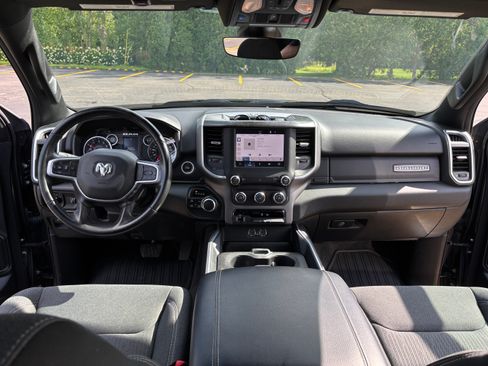 Used 2022 RAM 1500 Big Horn AWD/4WD image 11