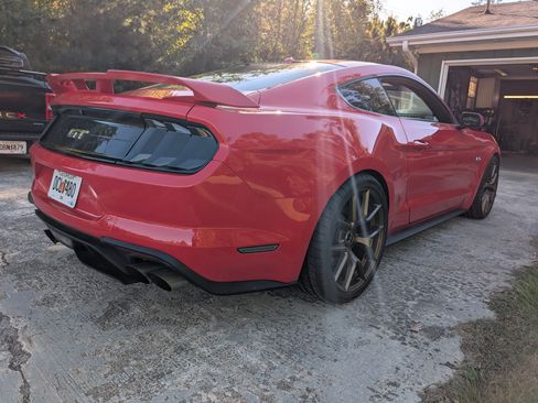 Used 2018 Ford Mustang GT Premium w/ GT Performance Package image 5